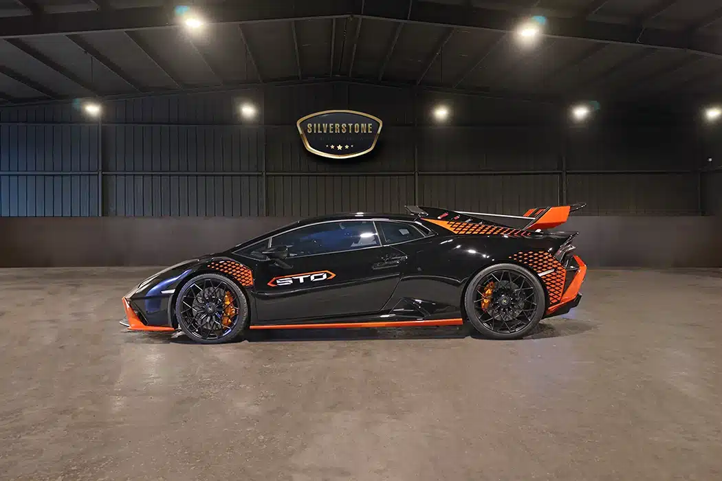 Lamborghini Huracan STO - Luxury car rental Dubai
