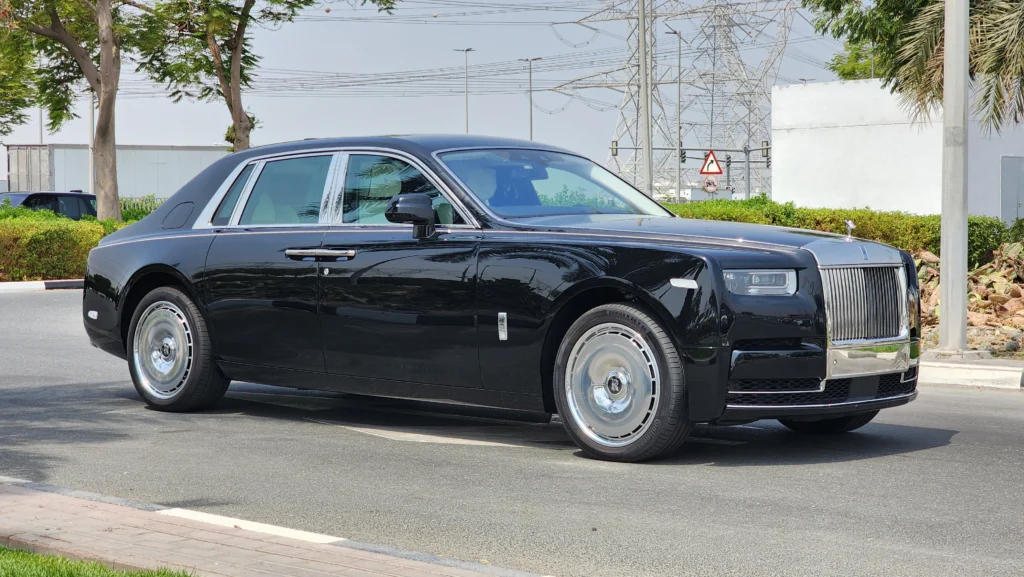 Rolls Royce Phantom in Dubai - Luxury Car Rental Dubai