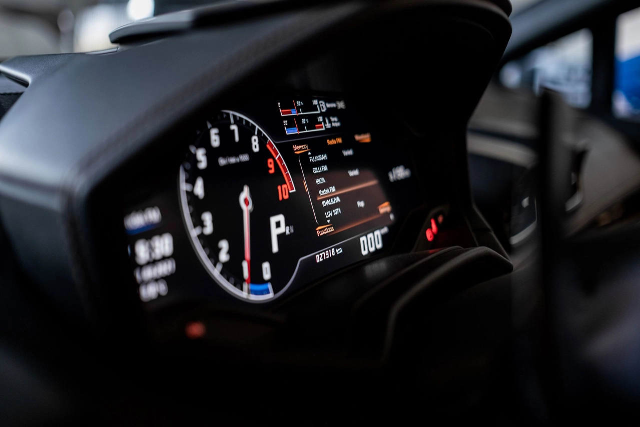 Lamborghini Huracan Evo Spyder
 - Image 2