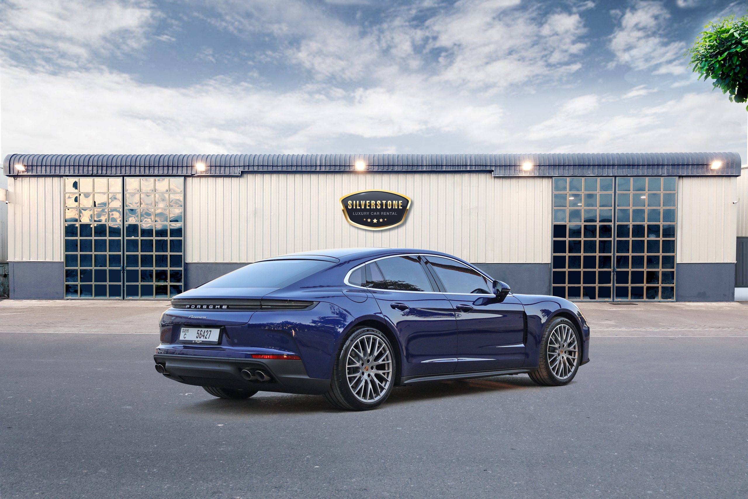 Porsche Panamera - Image 13