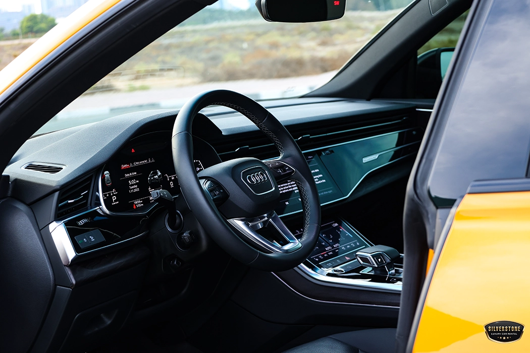 Audi Q8 - Image 2